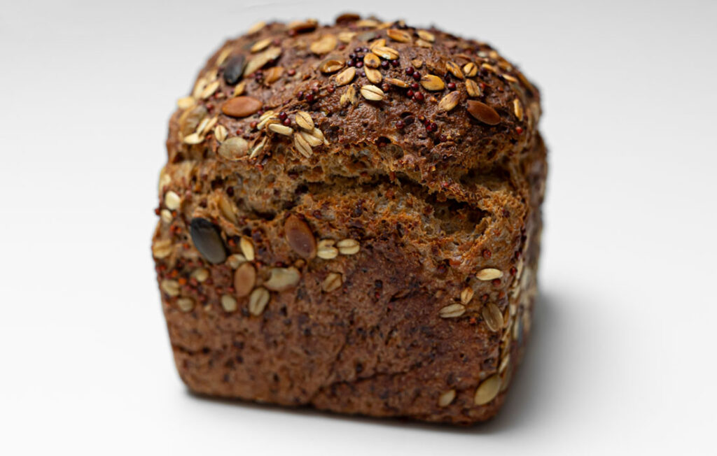 Bio Körnernussbrot - Biobäckerei hello-bread.de